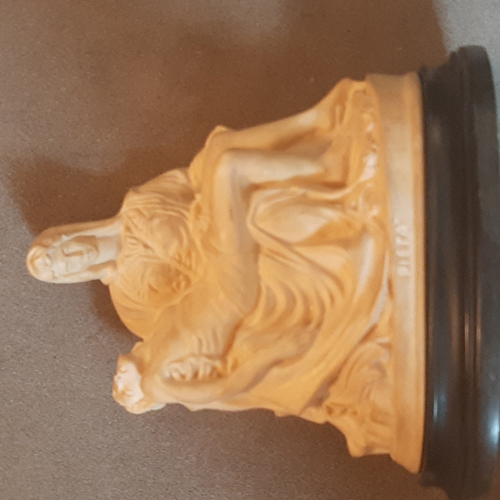 Vintage souvenir MICHELANGELO Pieta statue